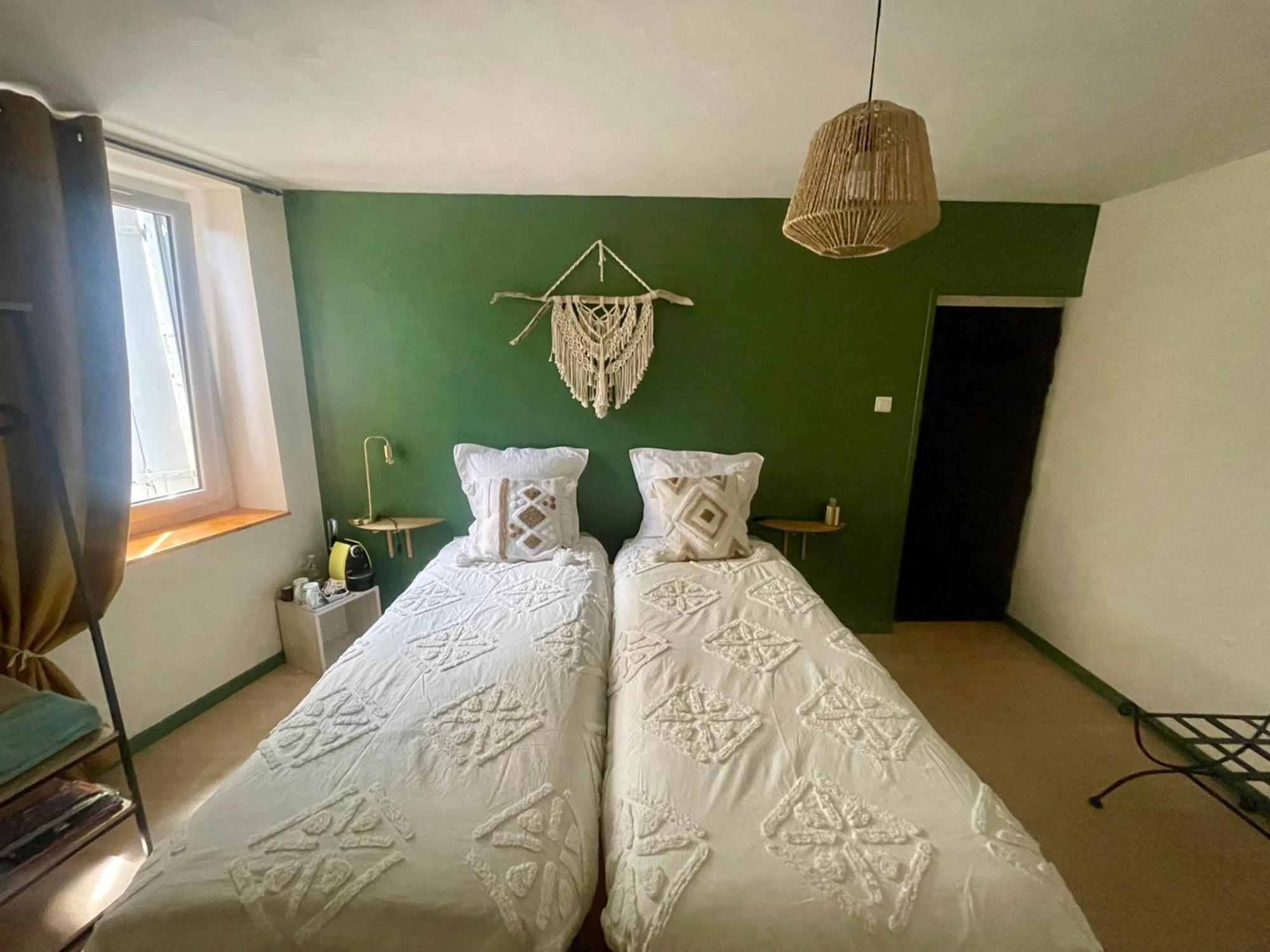 Maison Des Bourgades Saint-Julien-de-Peyrolas Zewnętrze zdjęcie
